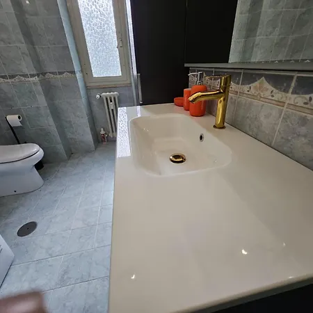 Simone House روما